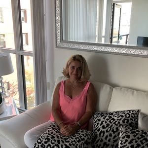 Meet your Posher, Karin